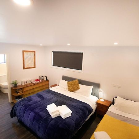 Classy Cabin - In Town - Spa Pool クイーンズタウン エクステリア 写真